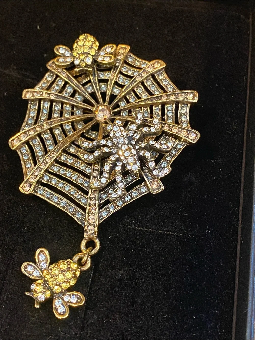 Heidi Daus along came a spider Brooch